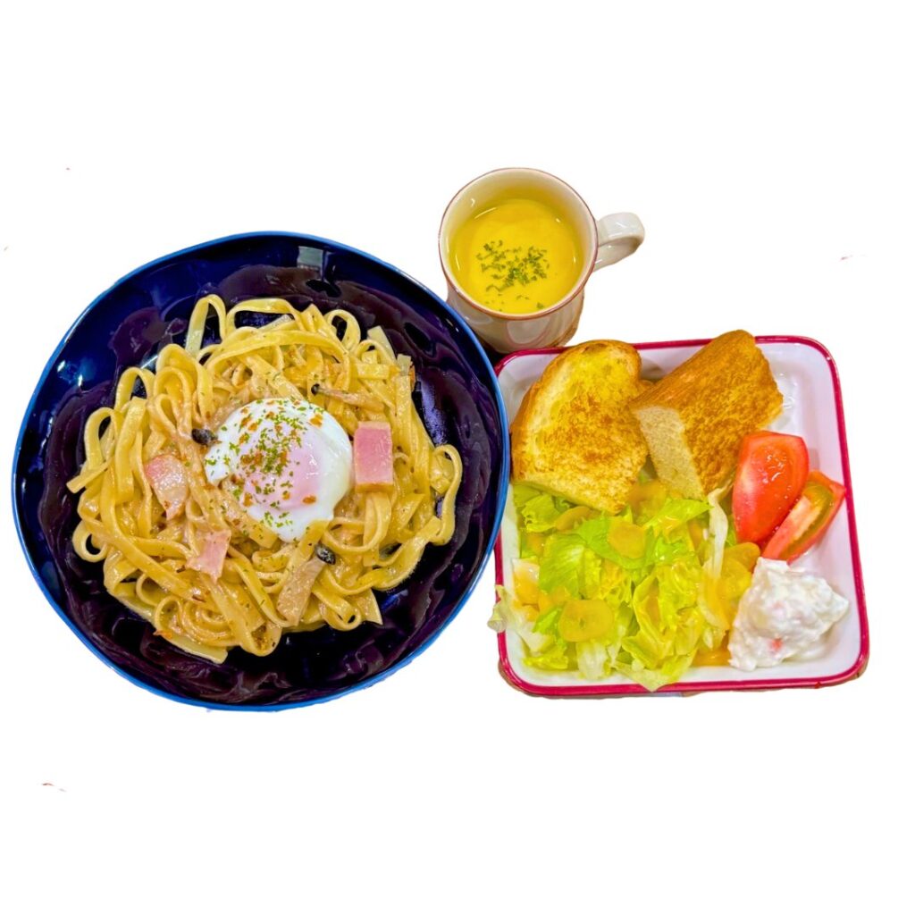 ポルチーニクリームのパスタ